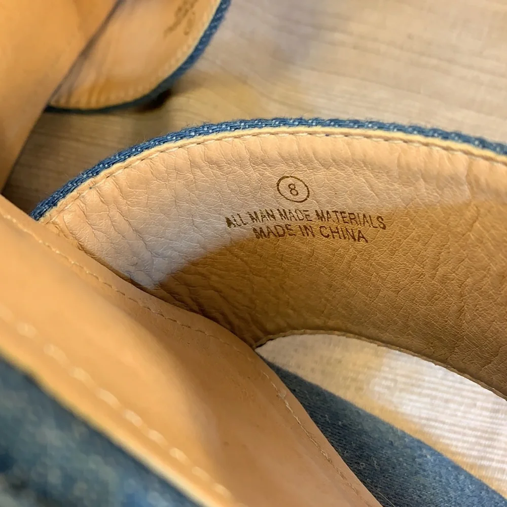 Liliana almost NEW worn once denim/rainbow sandals
